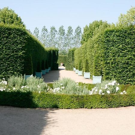 Chateau D'Ainay-Le-Vieil Buitenkant foto